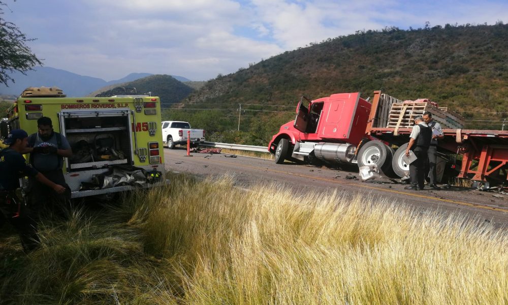 Mueren Dos Personas En Choque Contra Un Tr Iler En La Carretera Libre